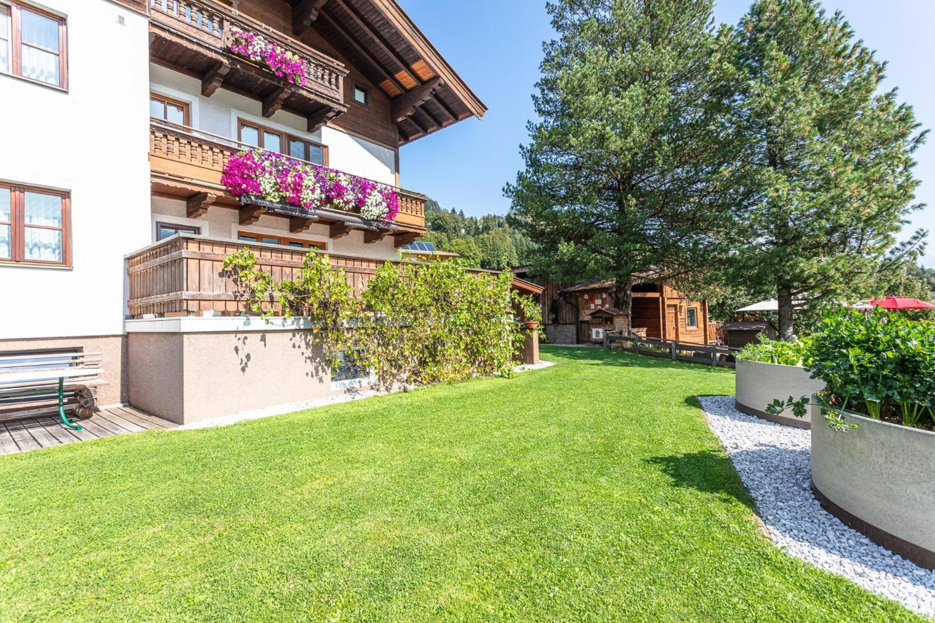 Familienbauernhof - Leogang Apartments Weissbacher 外观 照片