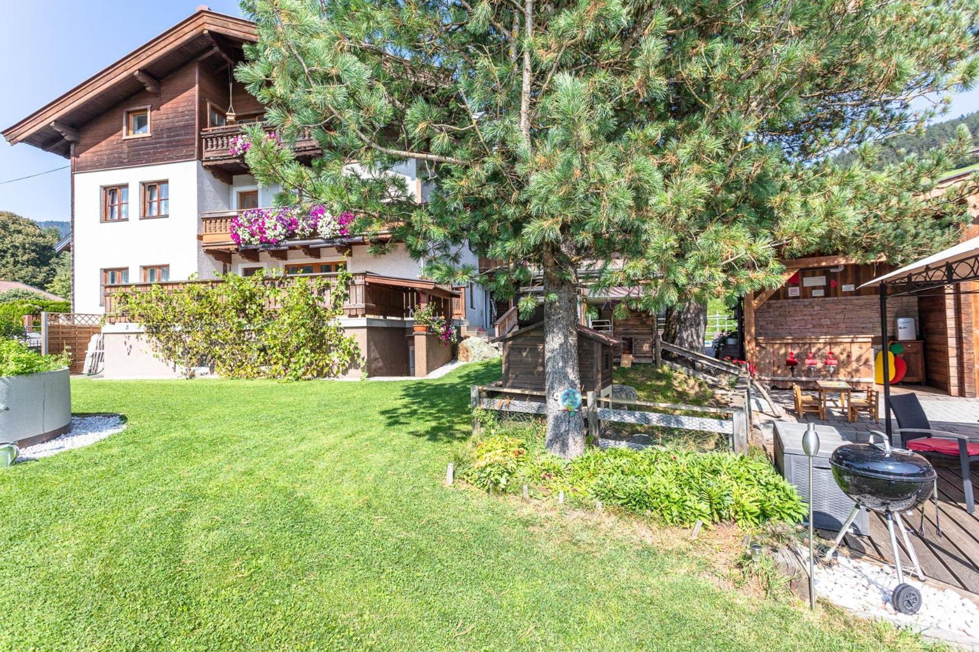 Familienbauernhof - Leogang Apartments Weissbacher 外观 照片